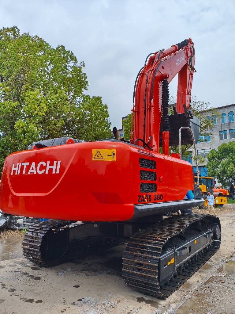Hitachi ZX 360
