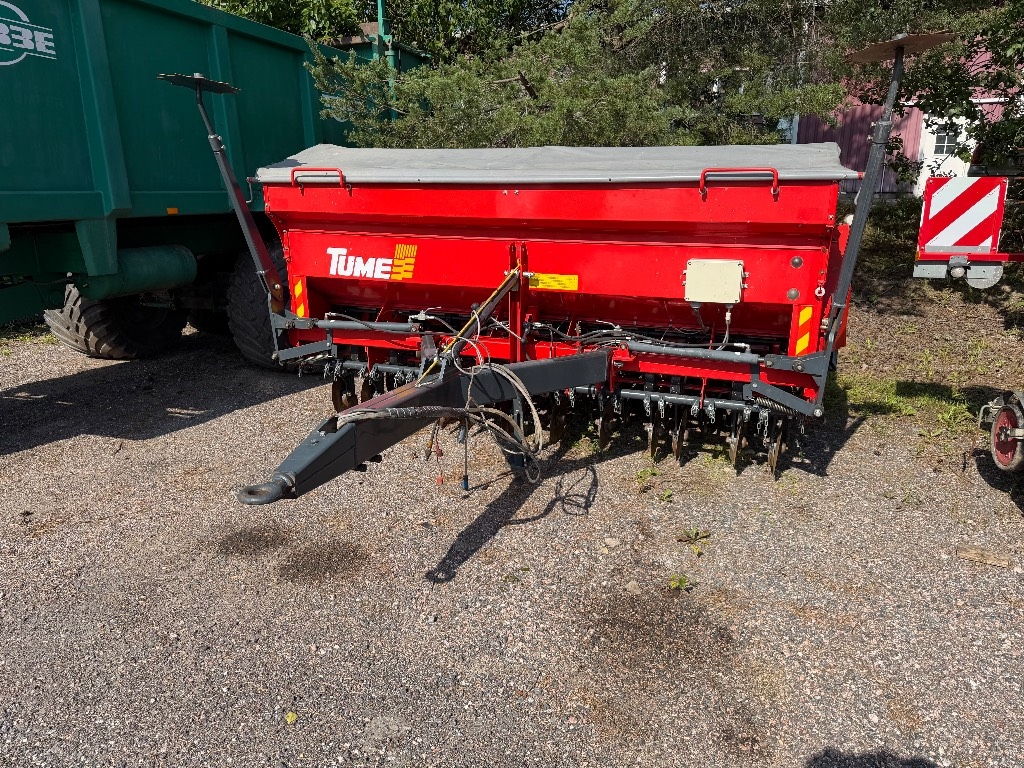 Tume HKL3000JC