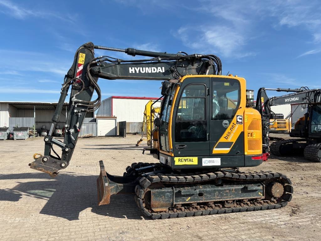 Pelle sur chenilles Hyundai HX 130 ALCR — occasion 2023, 766 h