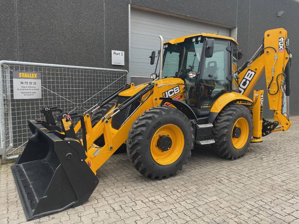 JCB 4CX Pro Dual drive