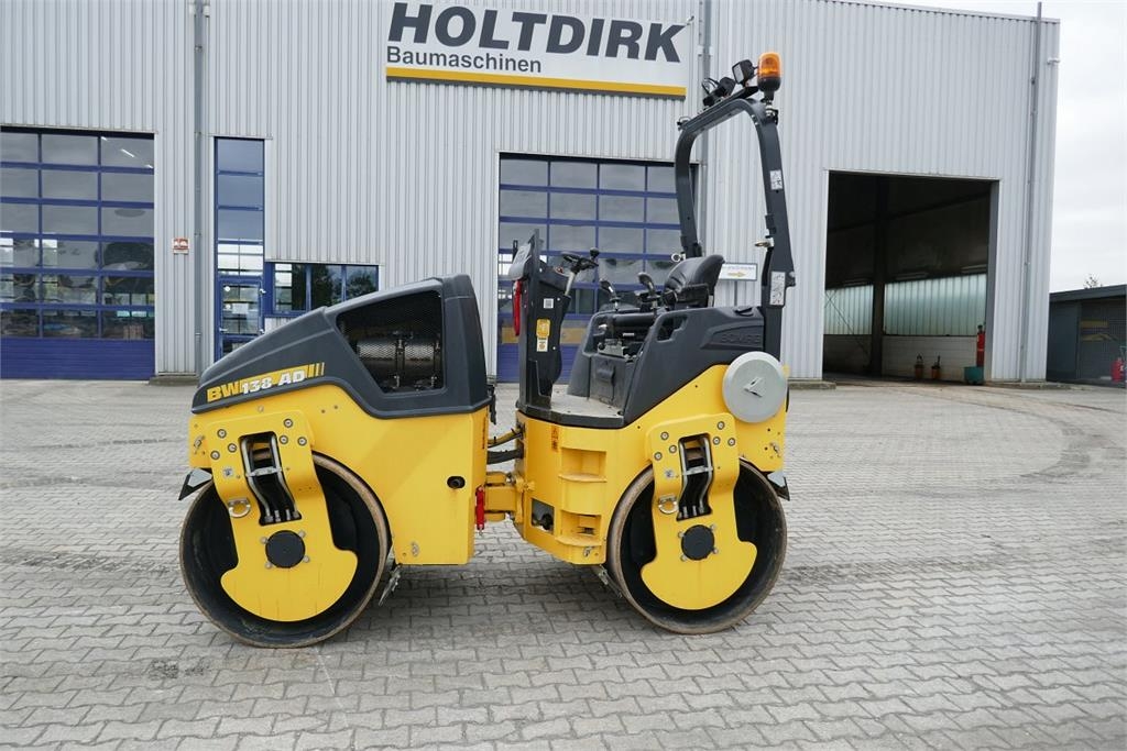 Rouleau tandem Bomag BW 138 AD-5 — occasion 2024, 431 h