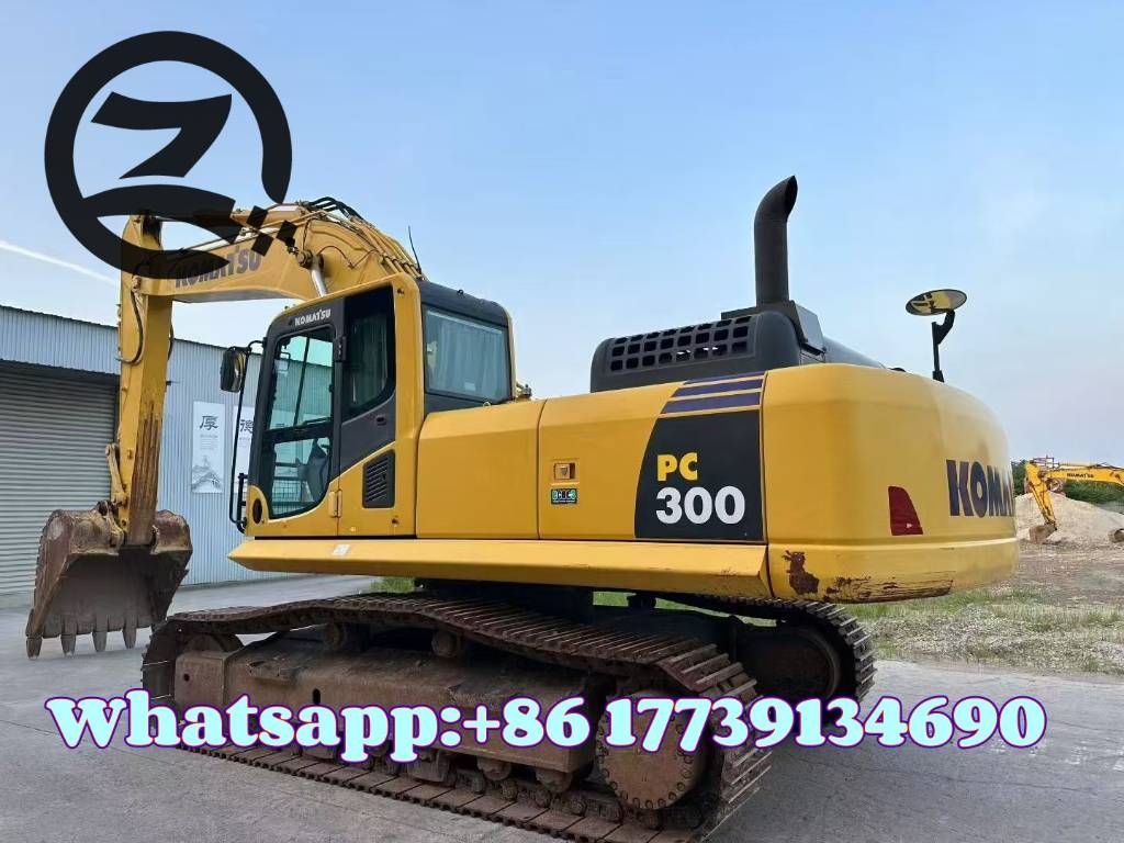 Komatsu PC 300-8