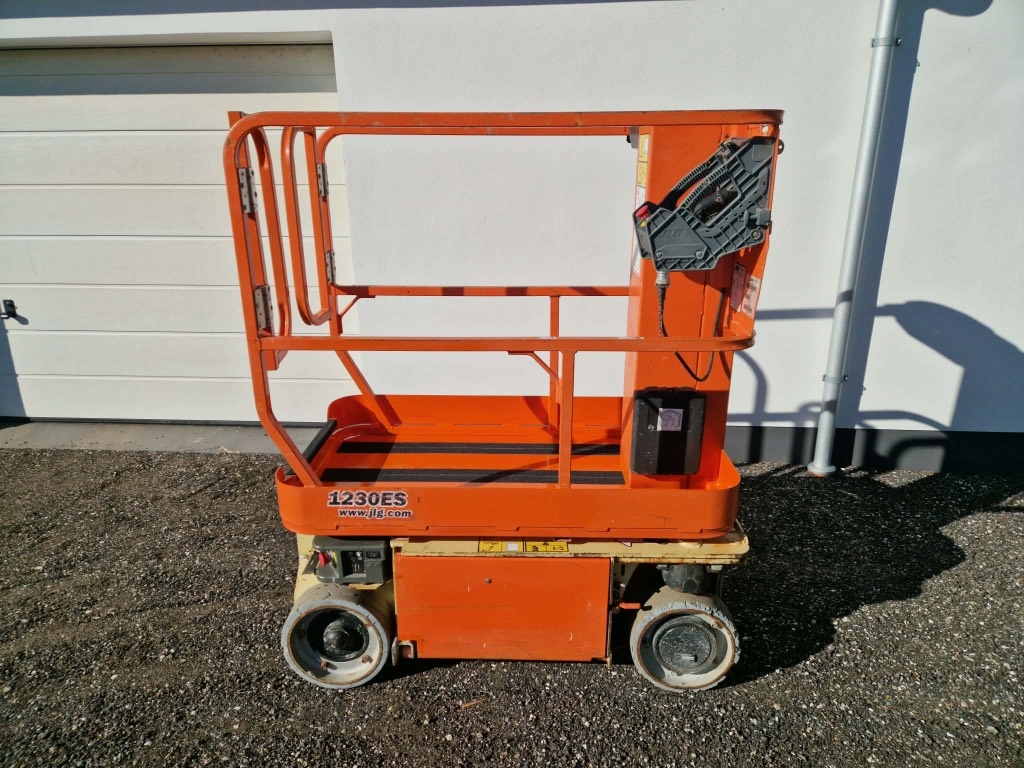 JLG 1230 ES