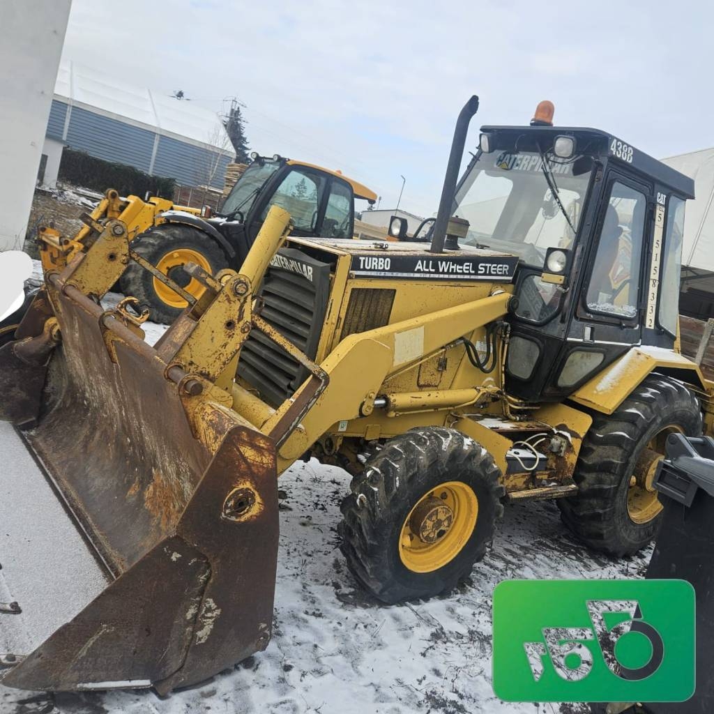 CAT 438B