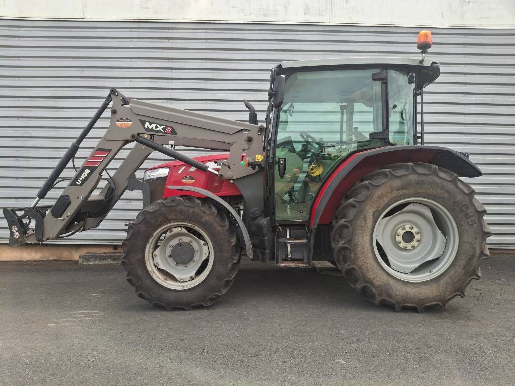 Massey Ferguson 4708 ESSENTIAL