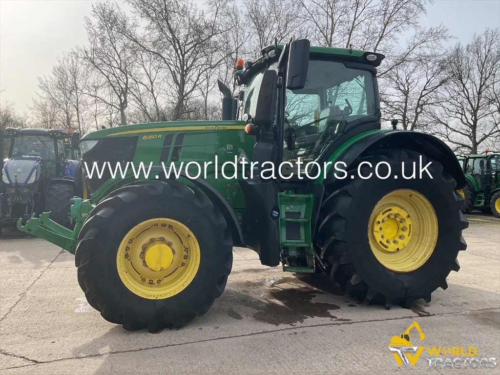 John Deere 6250 R