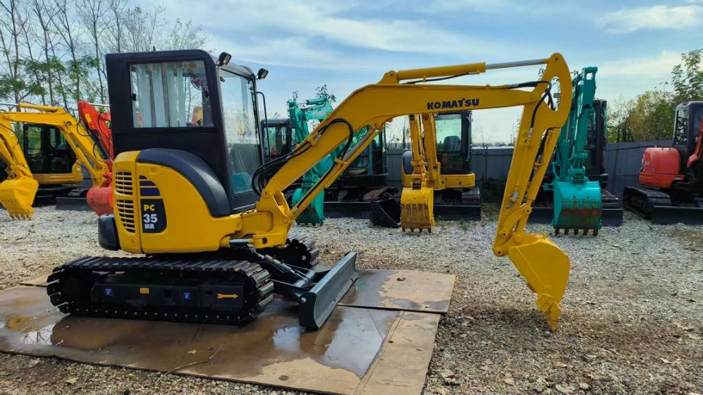 Komatsu PC 35 MR