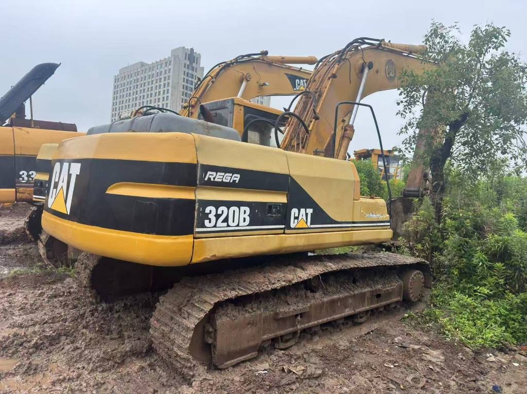 CAT 320BL