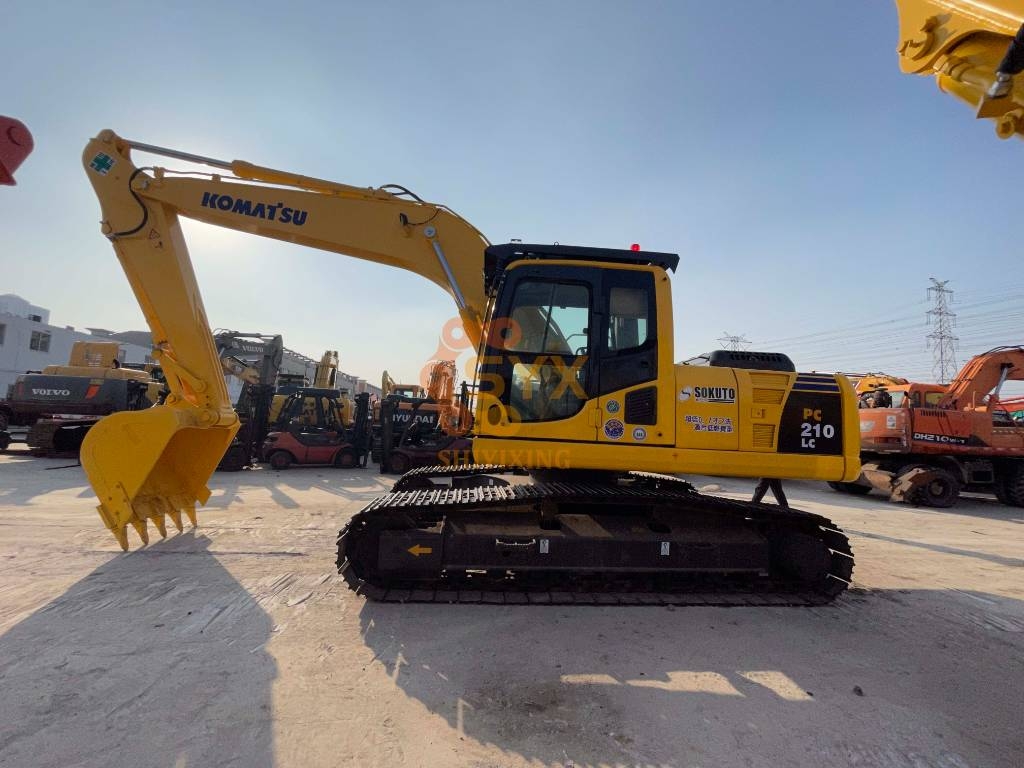 Komatsu PC210-8LC