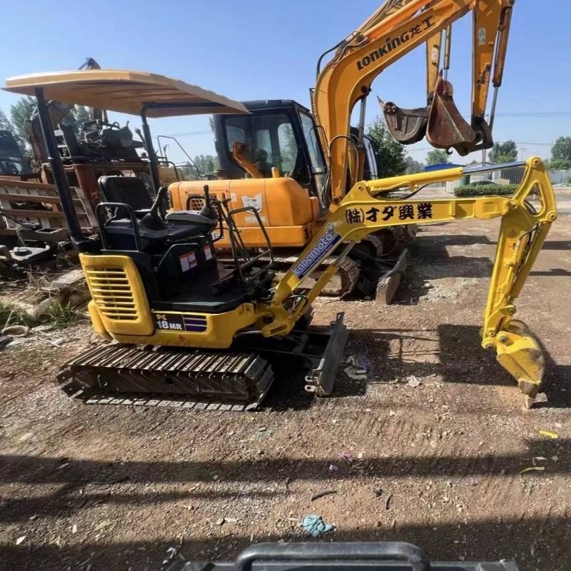 Komatsu PC 18
