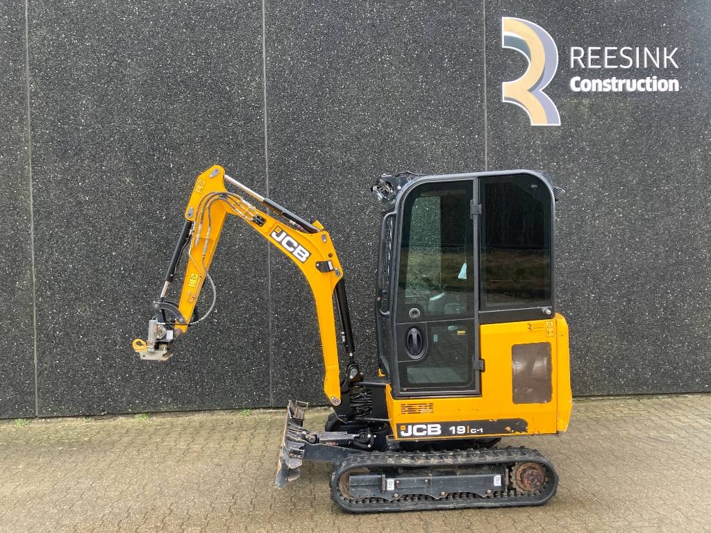 JCB 19 C-1