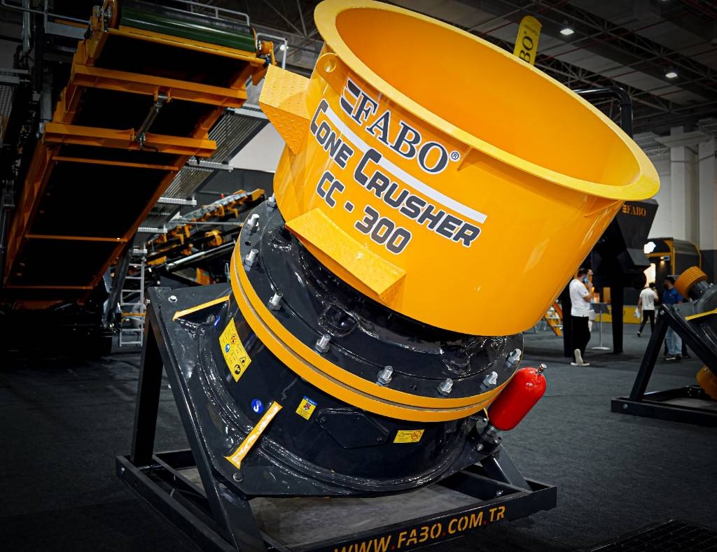Fabo CC-300 CONCASSEUR A CONE 300-400 TPH