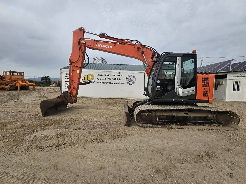 Hitachi ZX 135 US-3