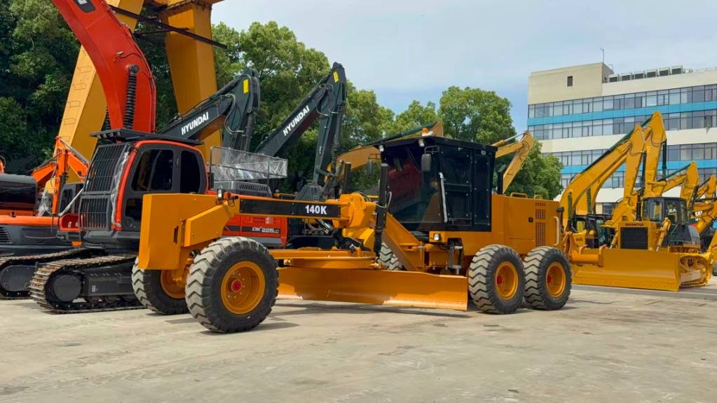 CAT 140 K