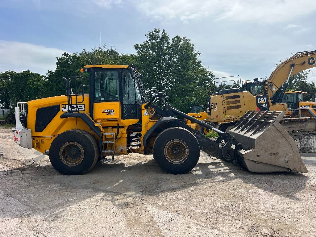JCB 437 S5 HT