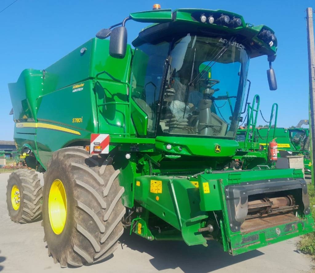 John Deere S 780