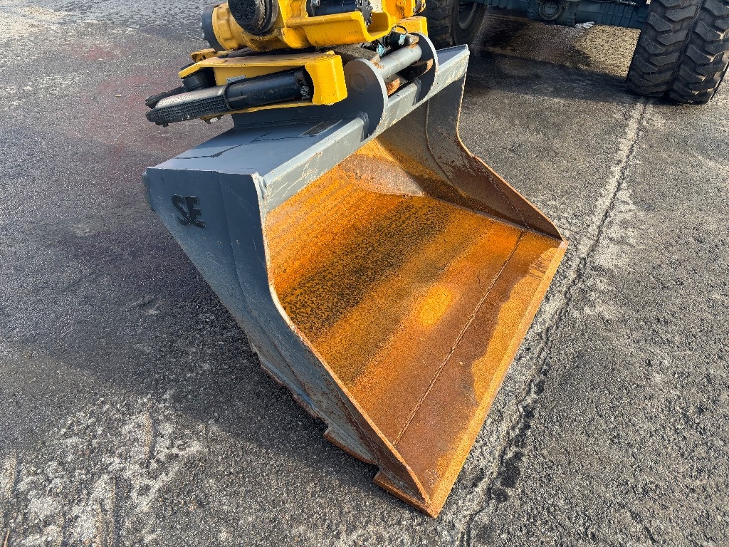 Liebherr 913 compact / Špičkové vybavení, Stage V kuva 8
