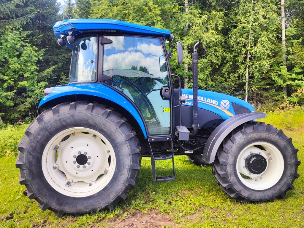 New Holland TD 5.95