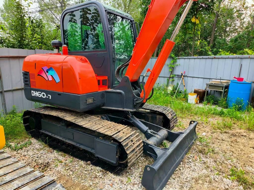 Mini-pelle Doosan DH 60 — occasion 2023, 561 h
