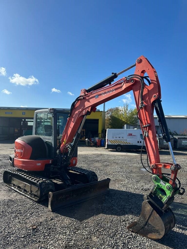 Mini-pelle Kubota KX 057-4 HI Powertilt HKS netto 25.000 EUR — occasion 2015, 5 451 h