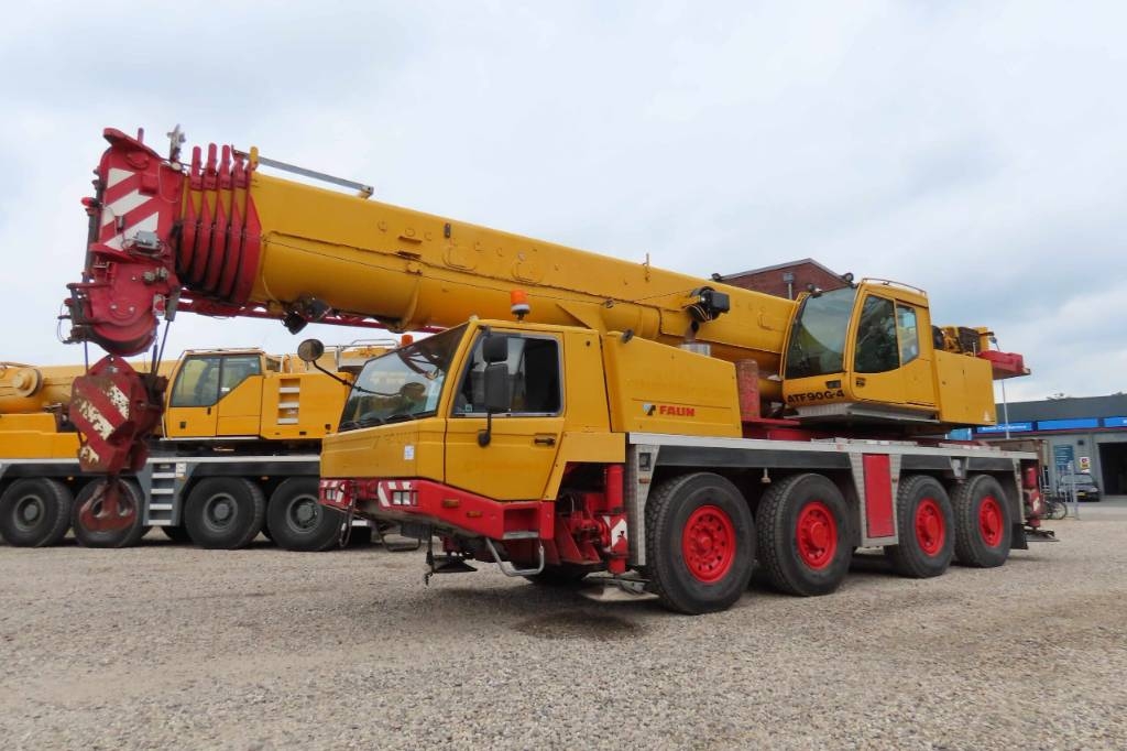 Grue tout-terrain Tadano Faun ATF 90 G-4 — occasion 2011, 18 805 h