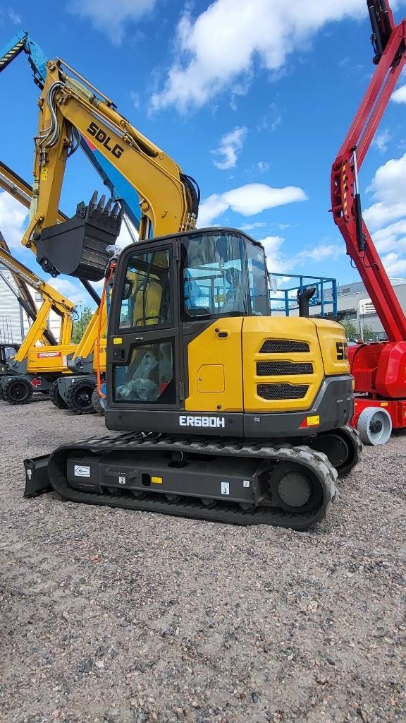 SDLG ER680H