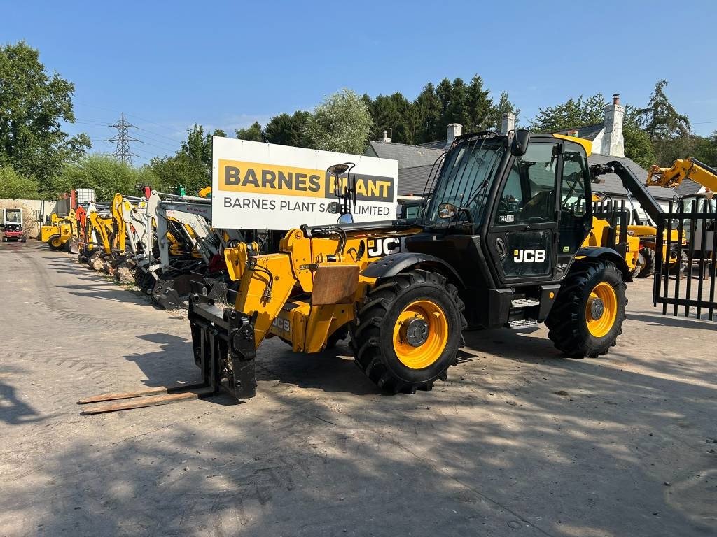 JCB 535-125 Hiviz