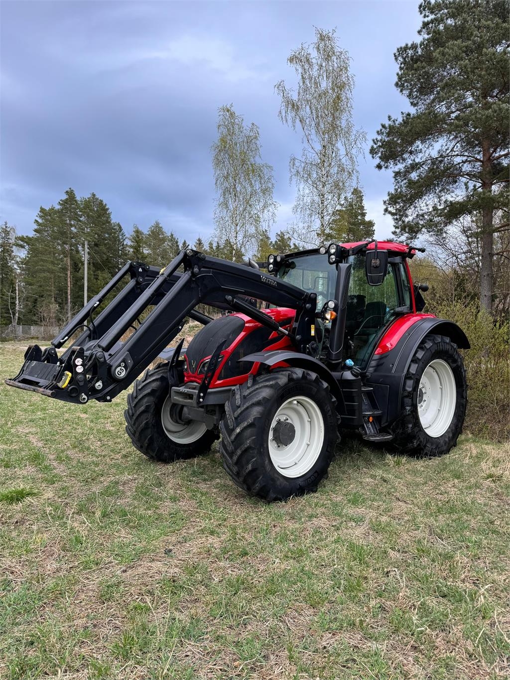 Valtra N154