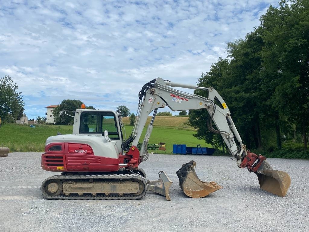 Takeuchi TB290