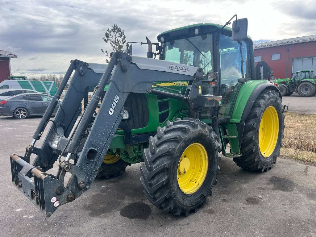 John Deere 6430