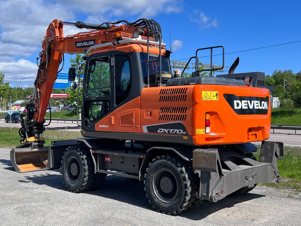 Doosan DX170 W 2015 stödben & Schaktblad