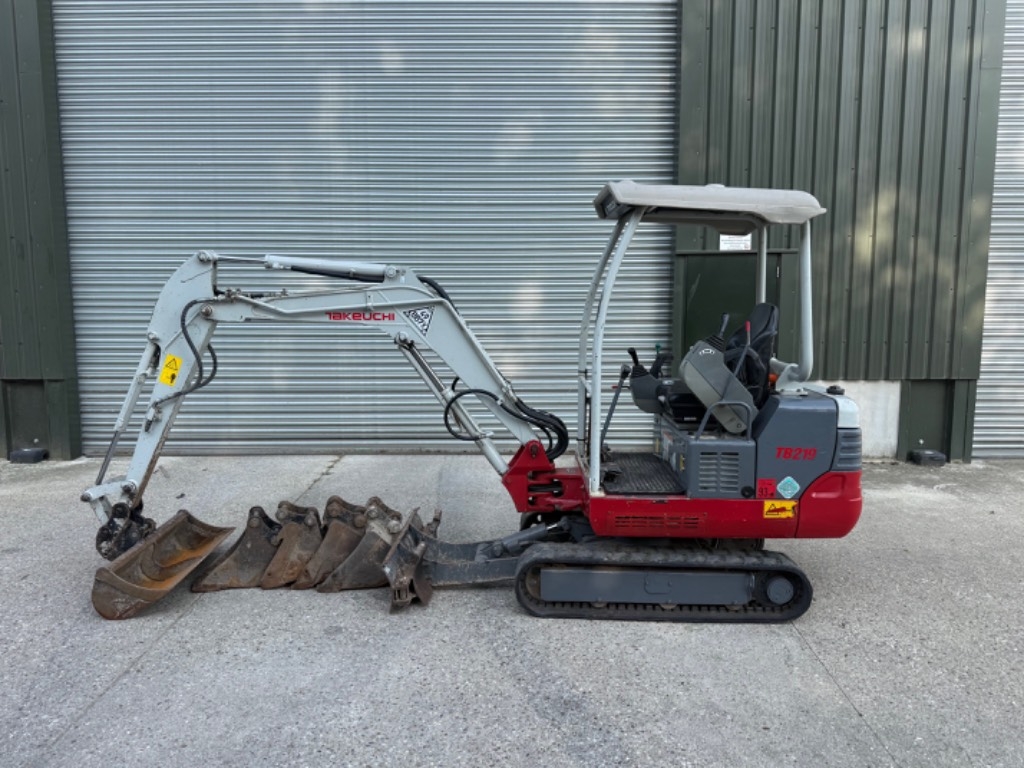 Takeuchi TB 219