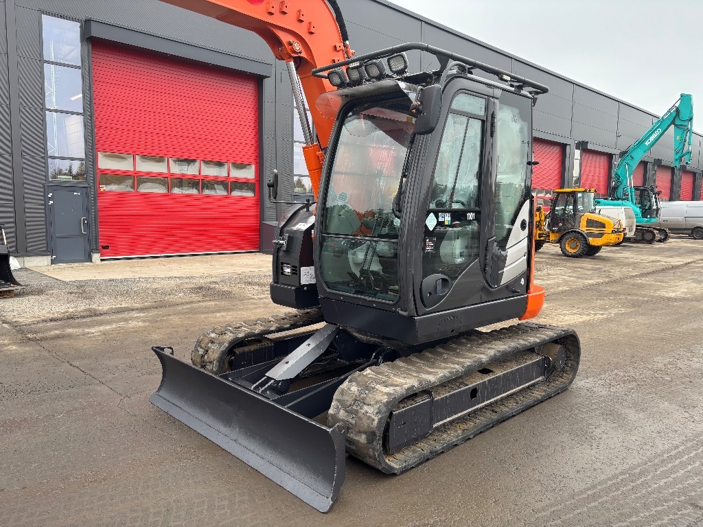 Hitachi ZX 85 US-5 / Rototilt, Godet, Graisse, Chauffage kuva 2