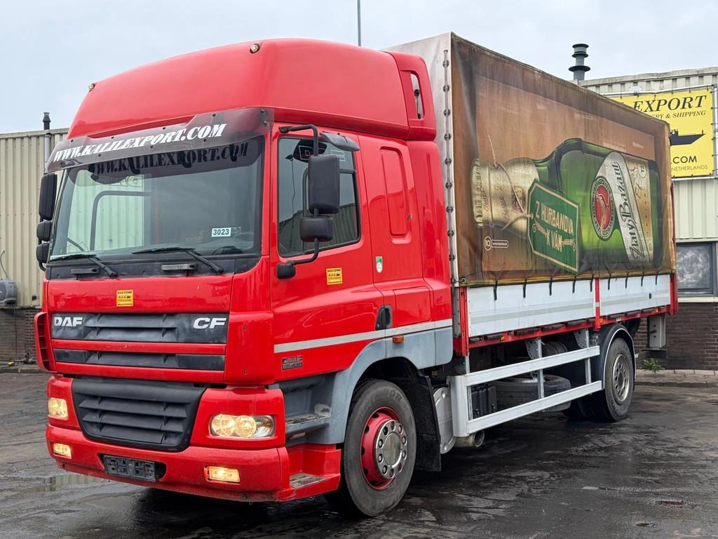 Camion fourgon DAF CF 85.430 Boxtruck - Manual Gearbox - Airco - Slee — occasion 2002