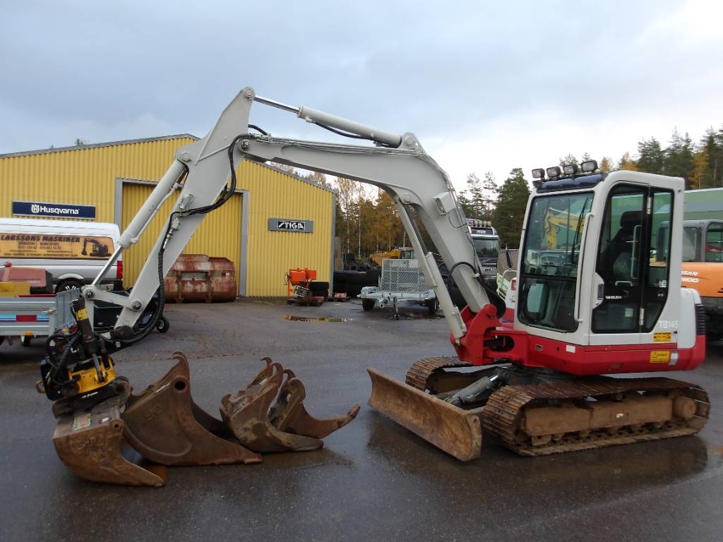 Mini-pelle Takeuchi TB 145 — occasion 2002, 8 975 h