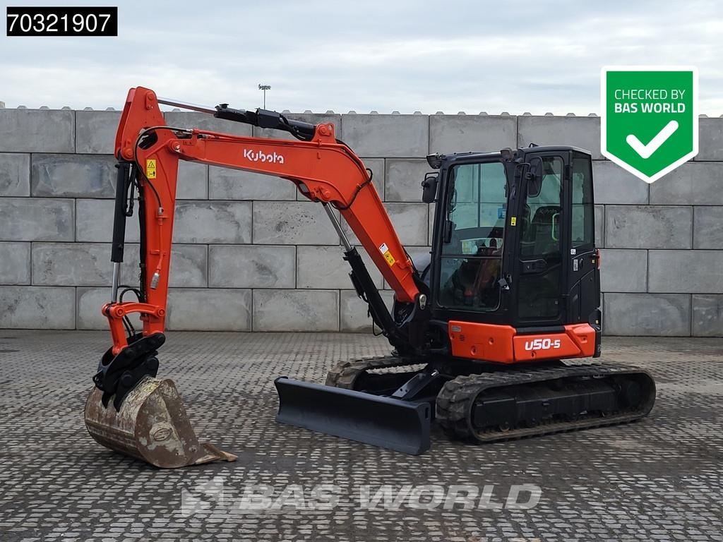 Kubota U50-5