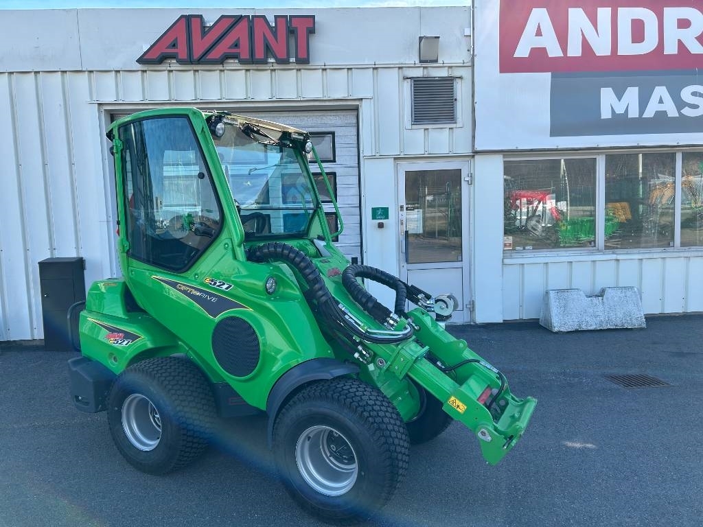 Avant E 527 Med hytt