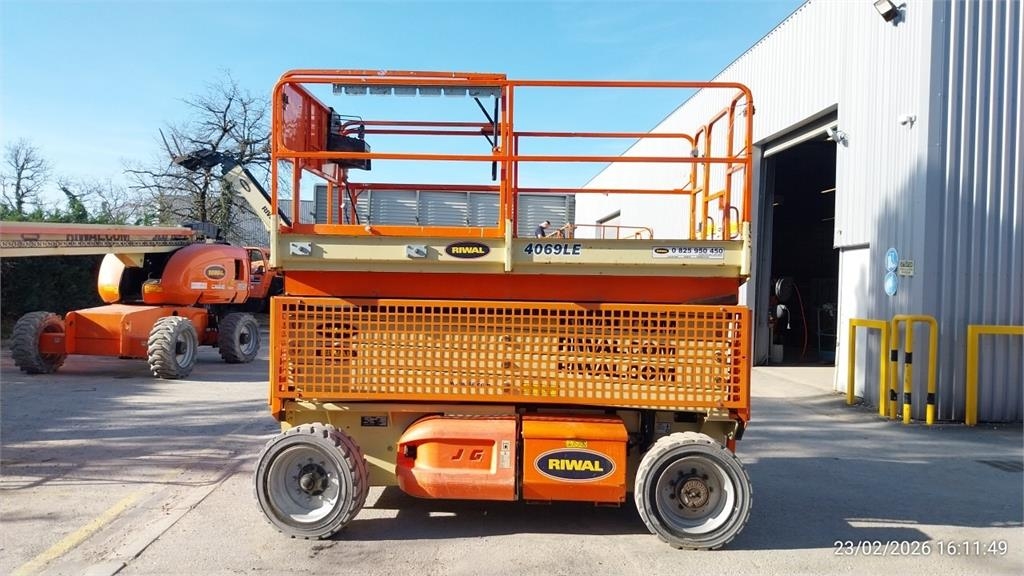 JLG 4069LE