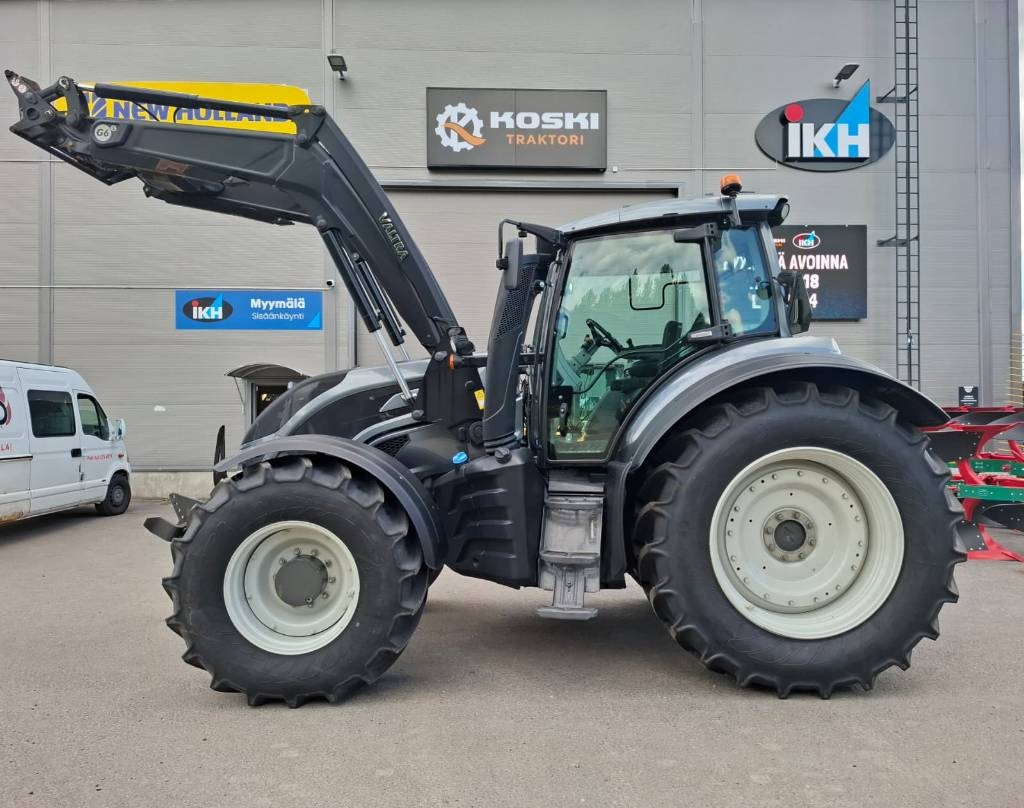 Valtra T144