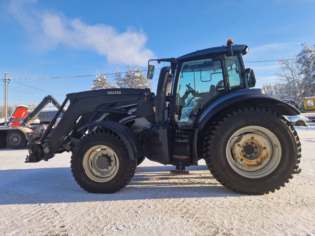 T144
