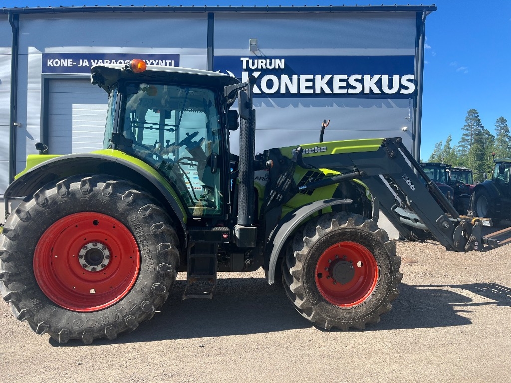 CLAAS Arion 630 Hexashift