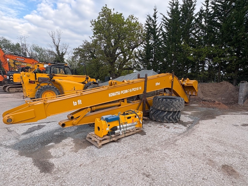 Komatsu PC210 Long Reach Arm 50 foot