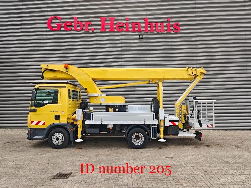MAN TGL 8.220 4x2 Palfinger P300KS