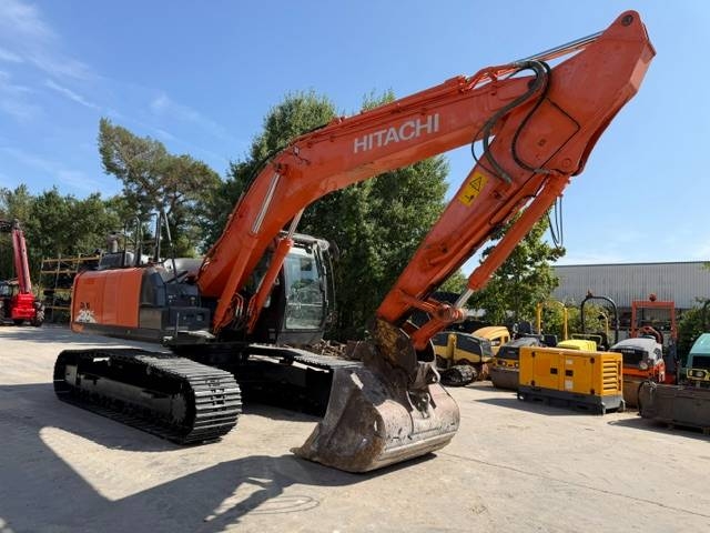 Hitachi ZX 210