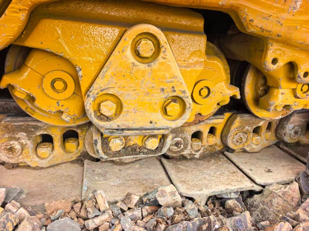 Komatsu D357A