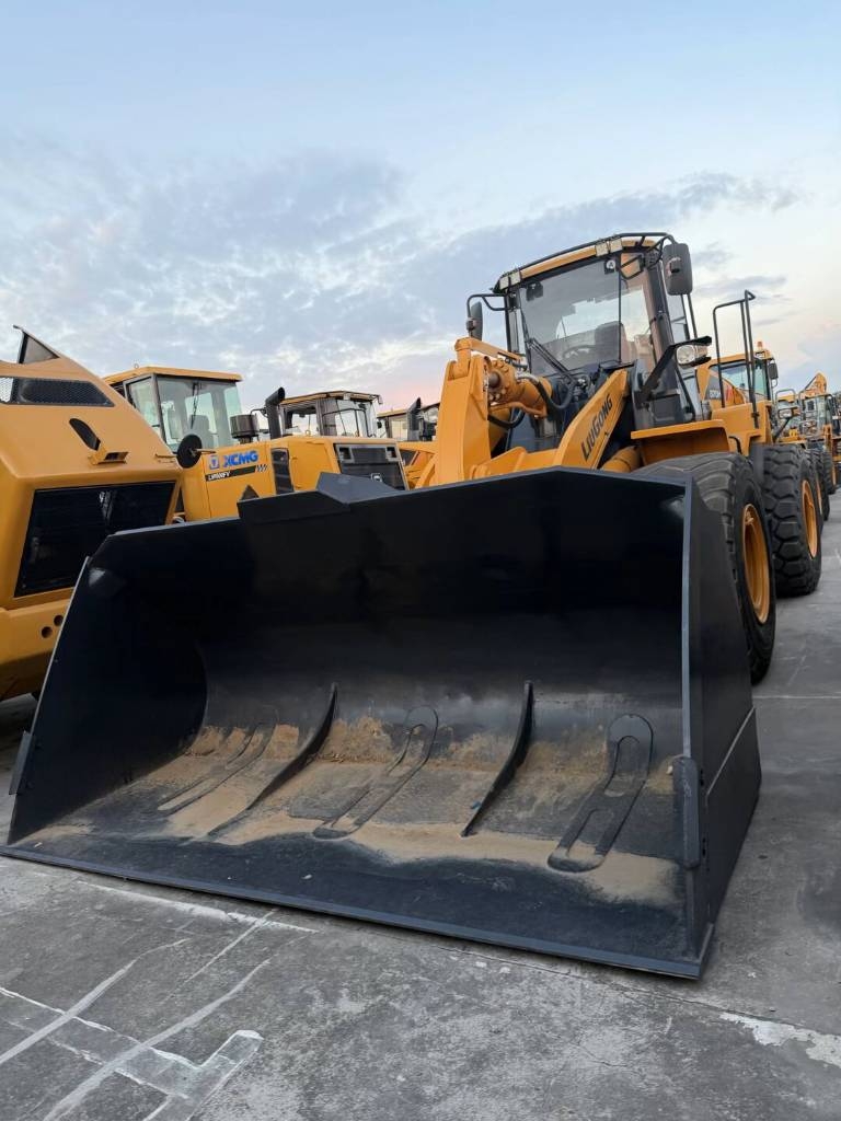 Chargeuse sur pneus LiuGong 870H Plenty of wheel loaders in stock — occasion 2025, 150 h