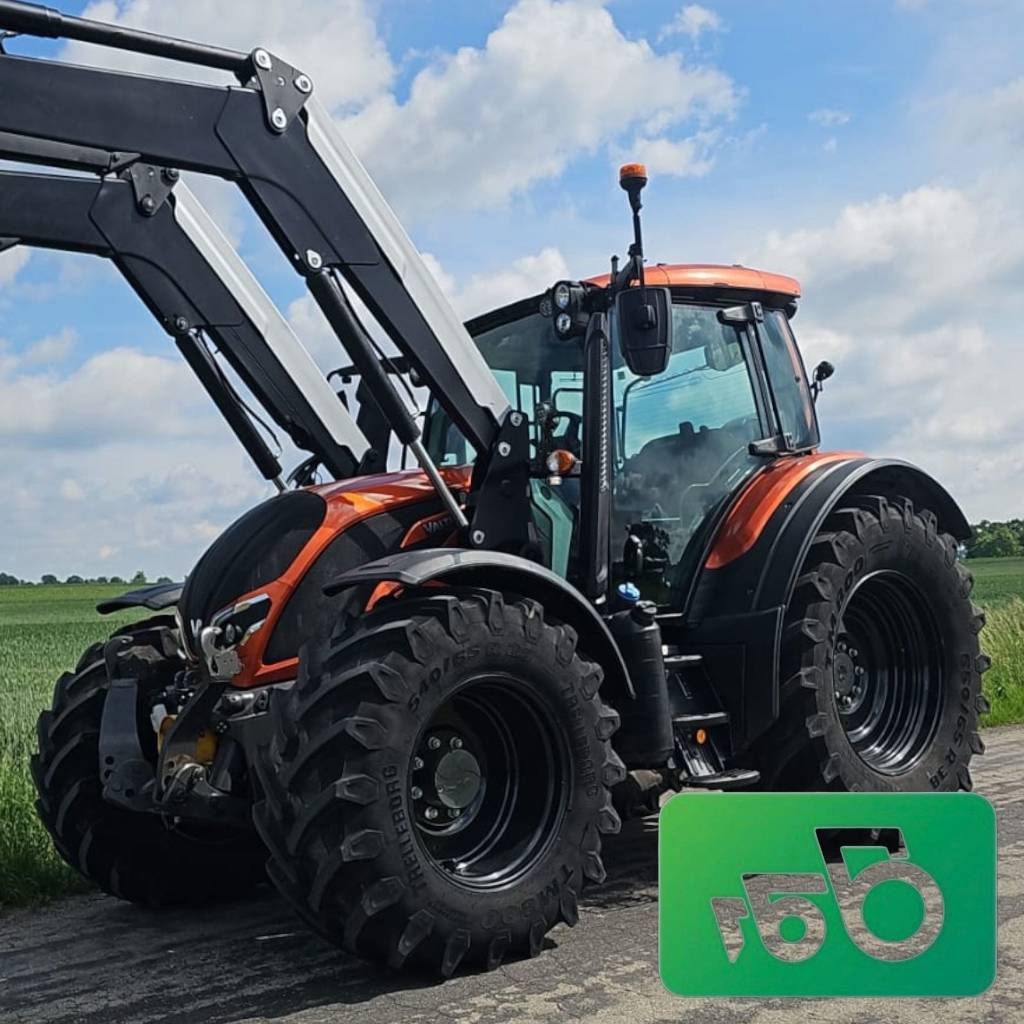 Valtra N155
