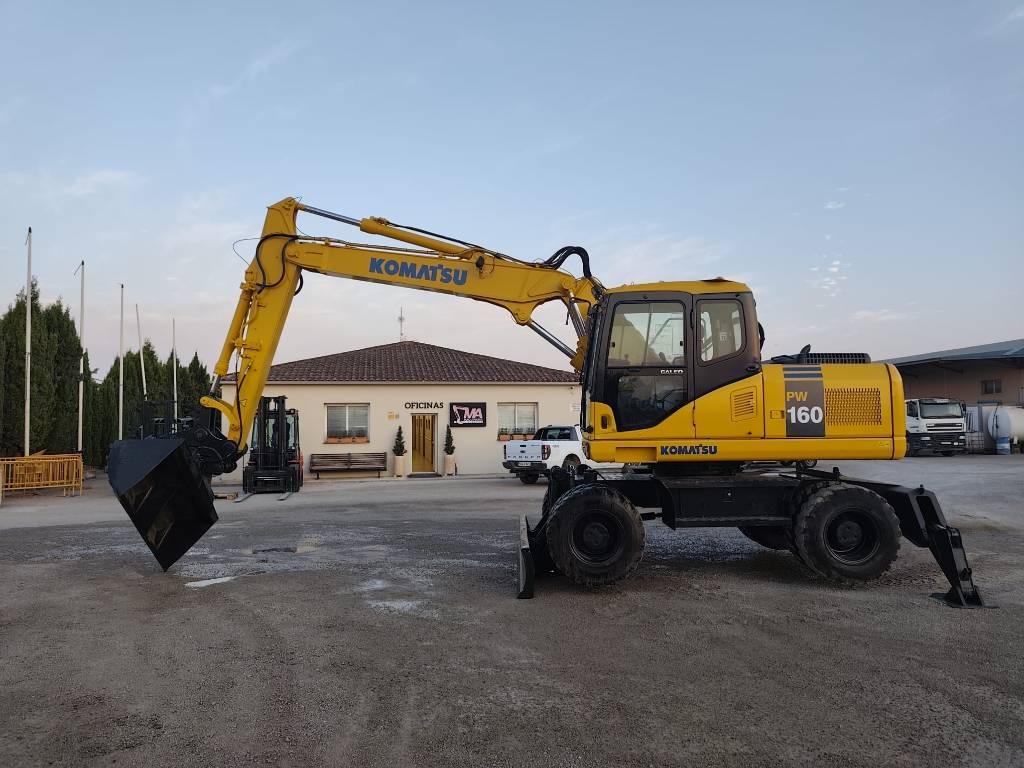 Komatsu PW160-7