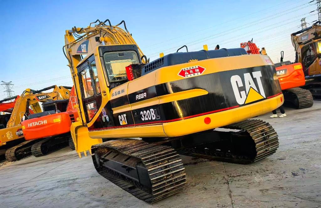 CAT 320 B