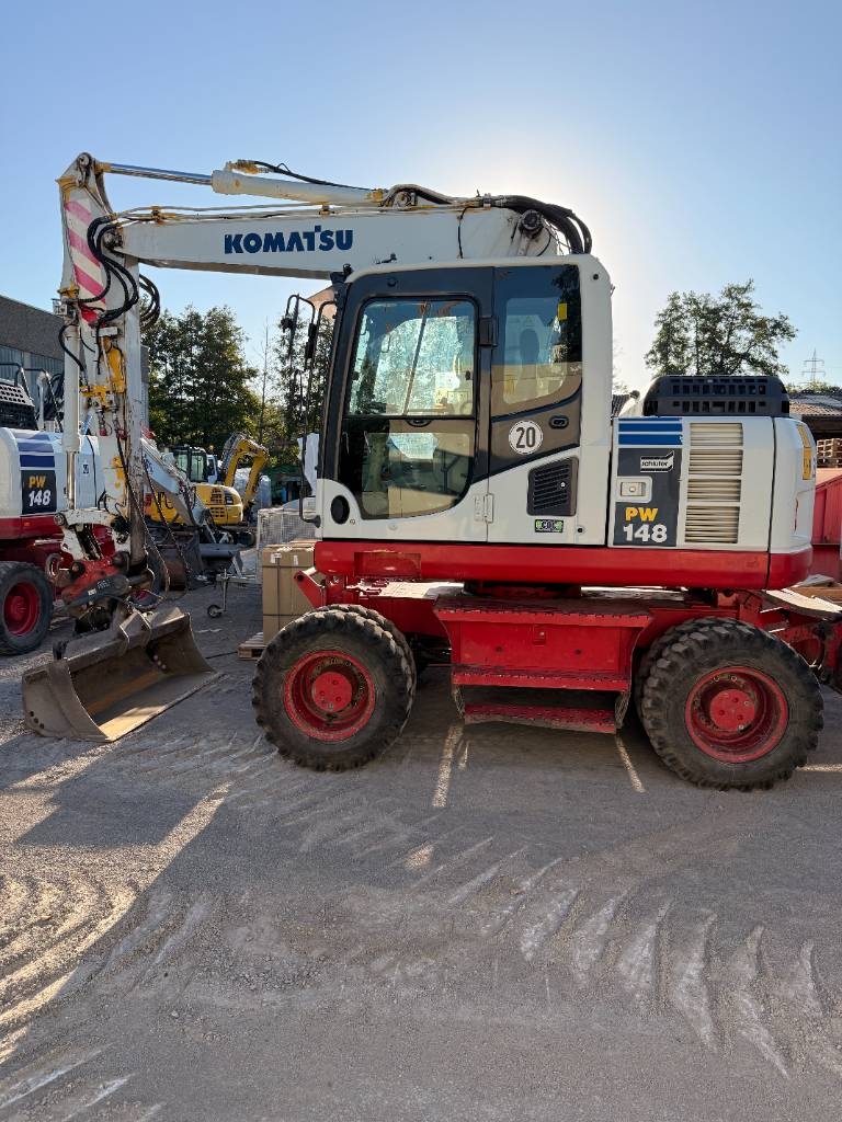 Pelle sur pneus Komatsu PW 148-8 — occasion 2016, 9 791 h